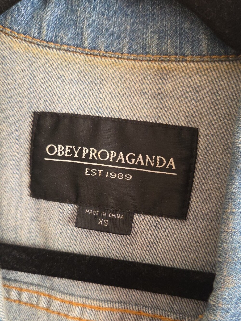 Jeans Subcategory Classification - Picture 2 of 3
